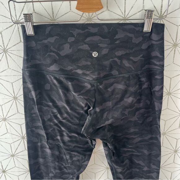 Lululemon Align Crop *21"
Sequoia Camo Print Deep Coal Black - Picture 10 of 10
